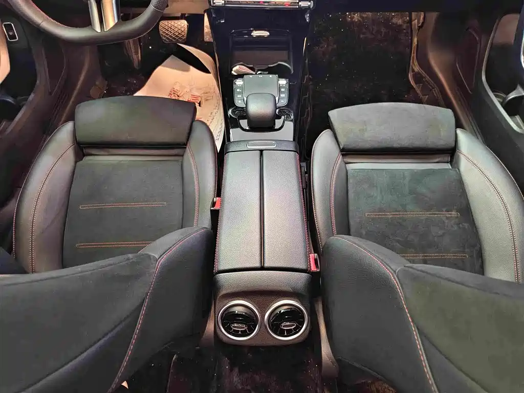Mercedes-Benz A-Class 2023 — фото 14
