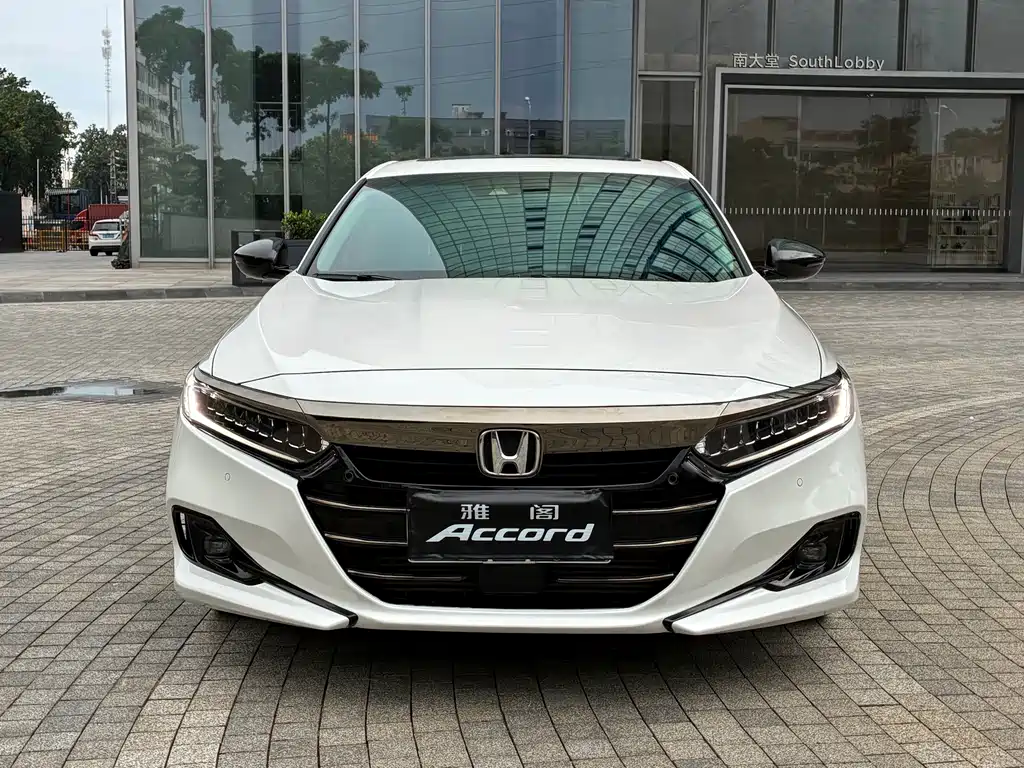 Honda Accord 2023 — фото 11