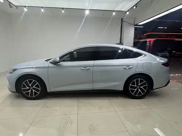 BYD Qin L 2024