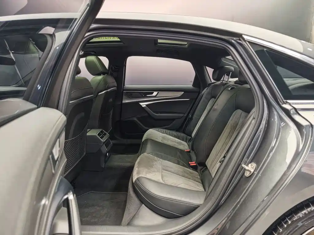 Audi A6L 2020