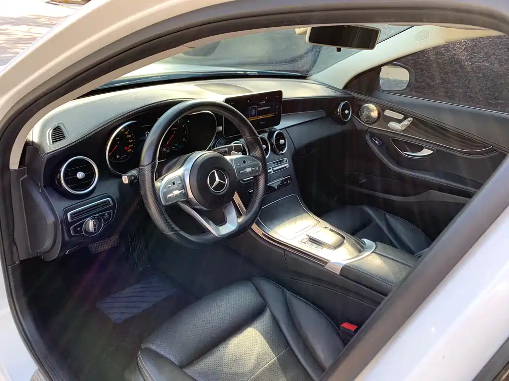 Mercedes-Benz C-Class 2020