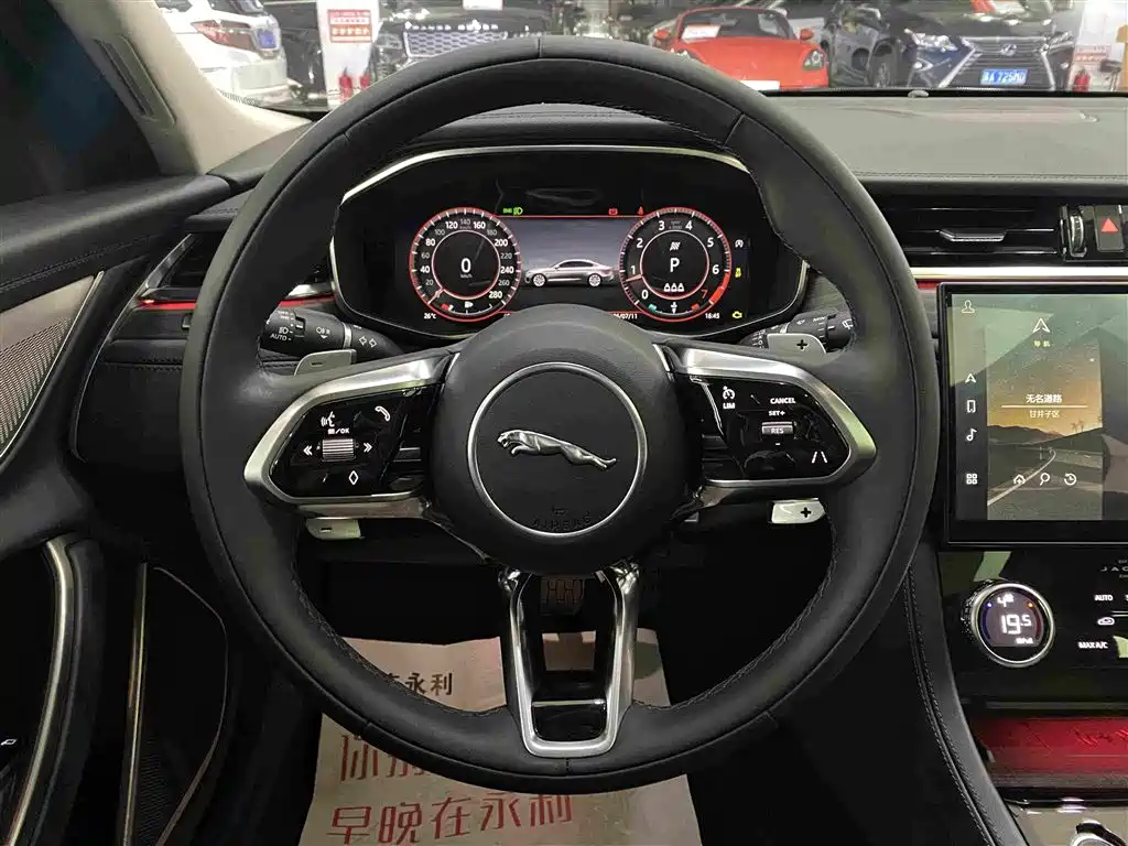 Jaguar XFL 2023 — фото 12