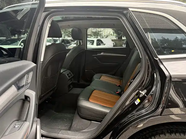 Audi Q5L 2020