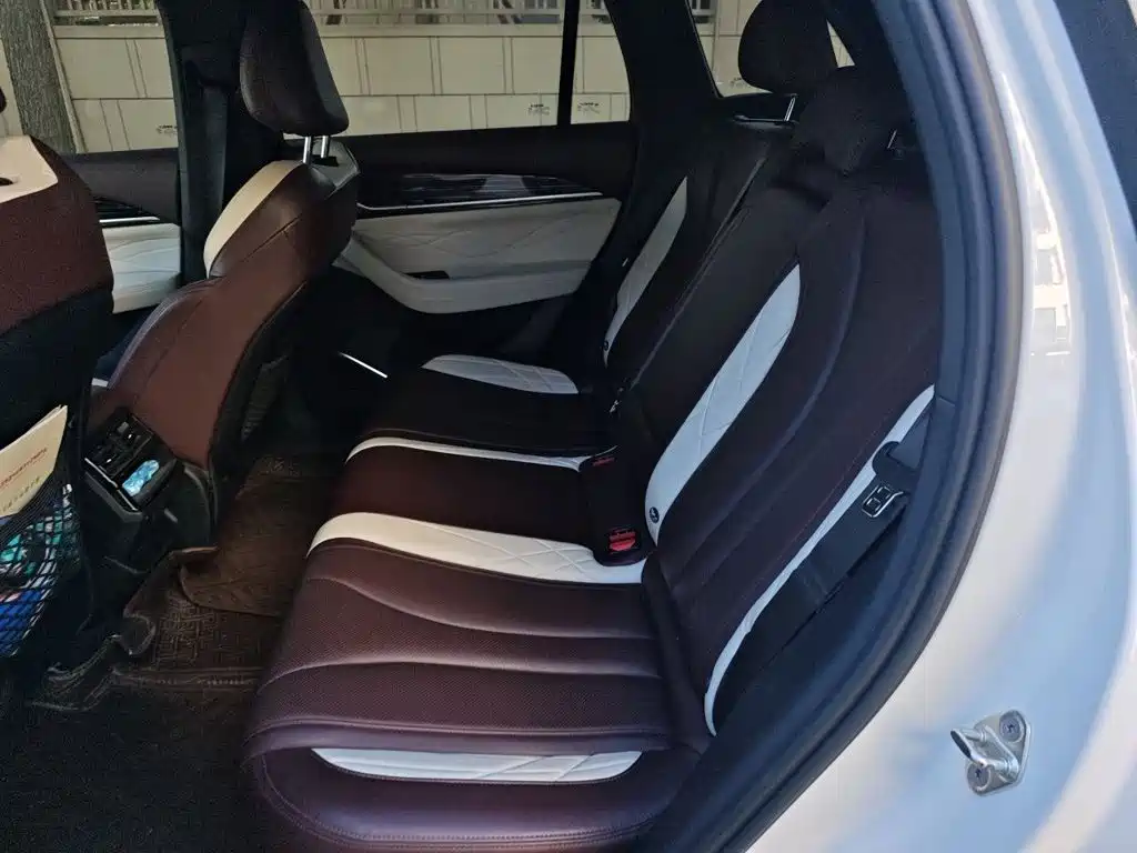 Geely Xingyue L 2021 — фото 18