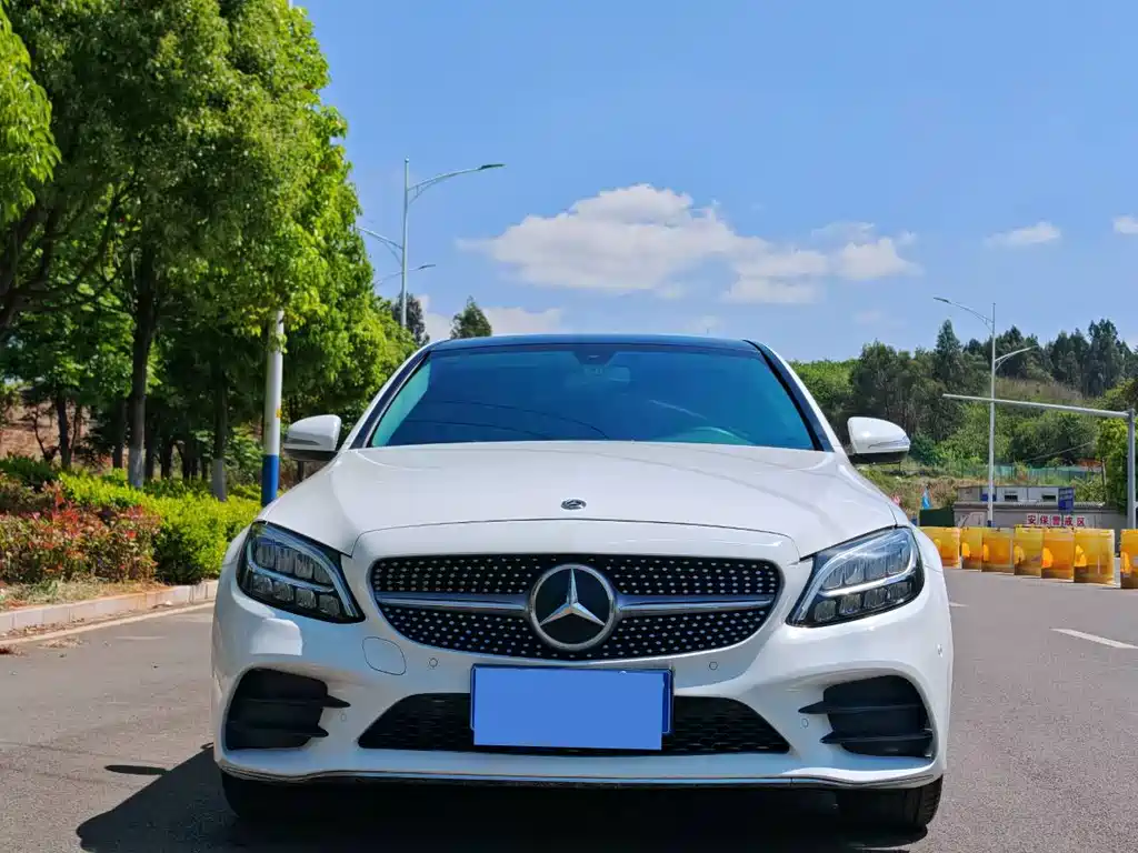 Mercedes-Benz C-Class 2020