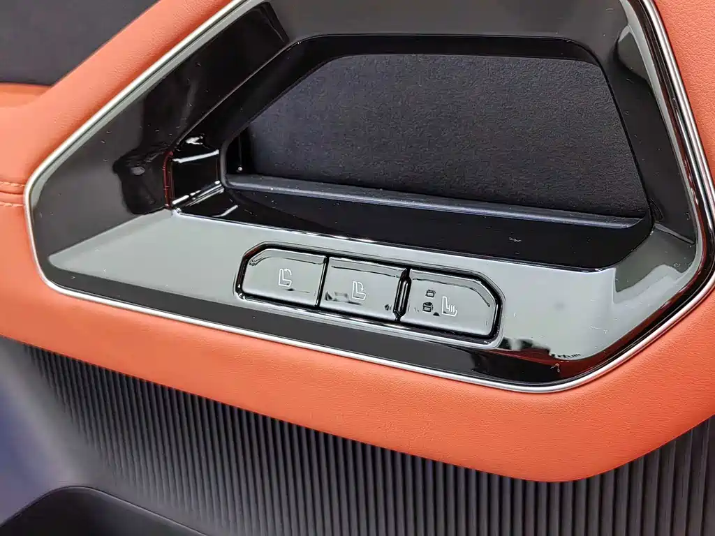 Ford Smart Horse 2025 — фото 14