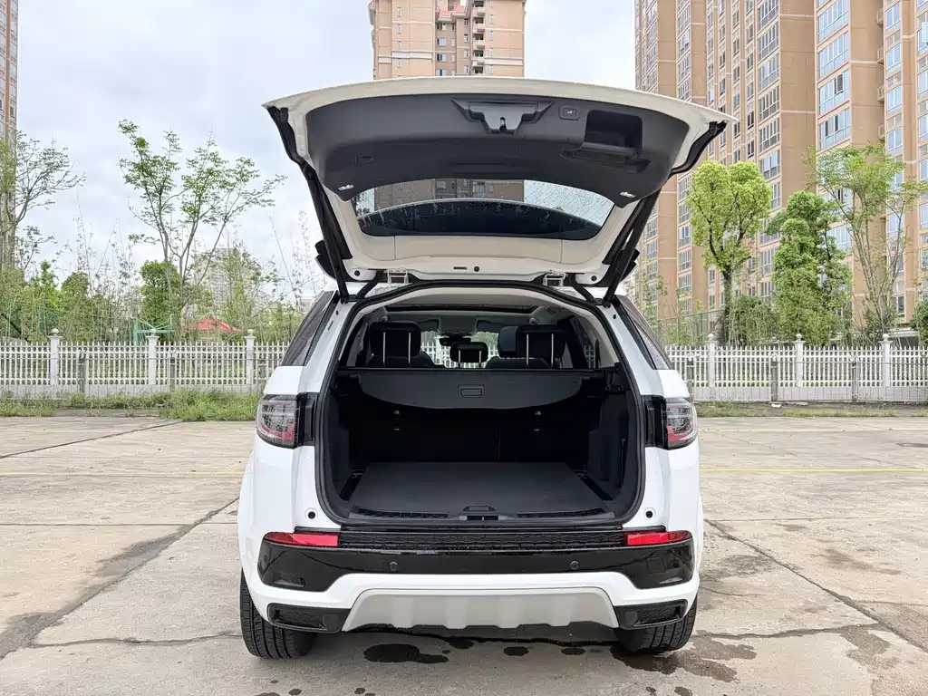Land Rover Discovery Sport 2025 — фото 12