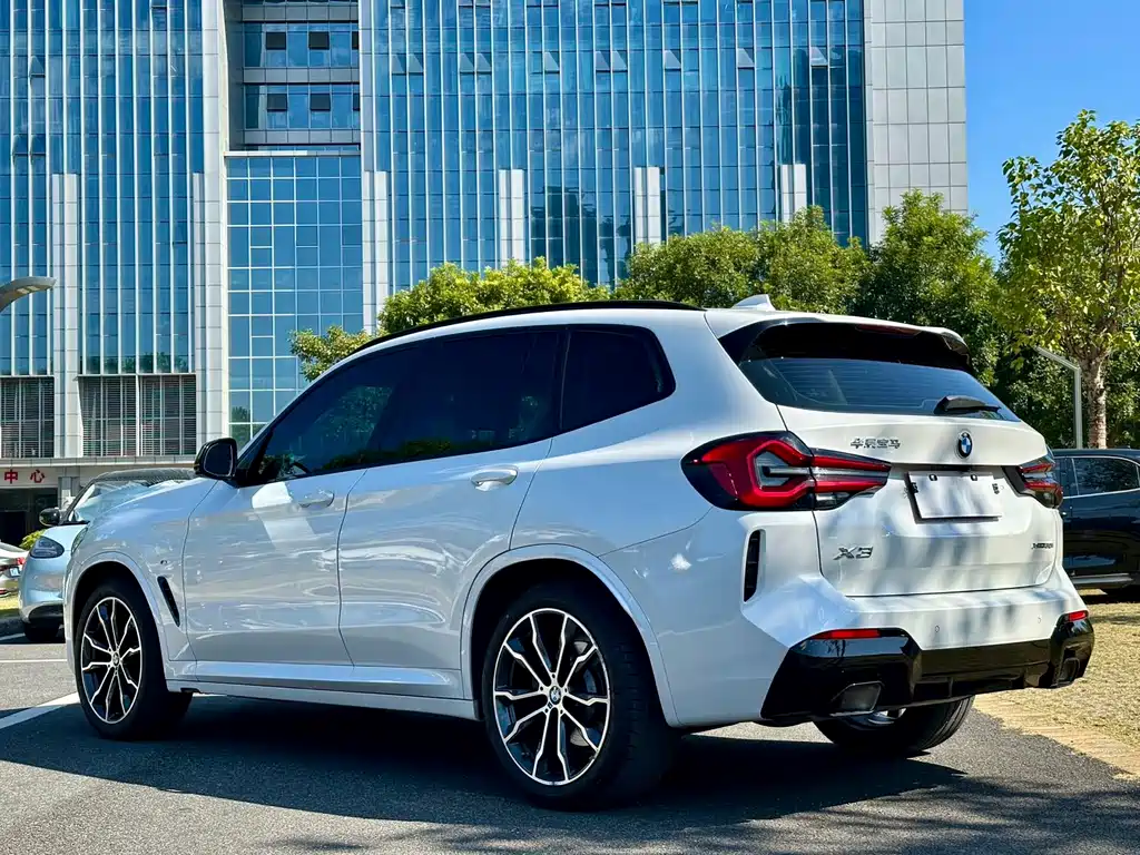 BMW X3 2022 — фото 11