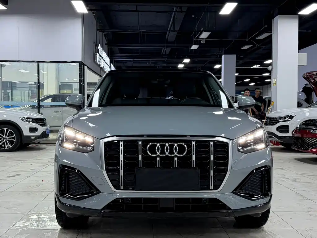 Audi Q2L 2022