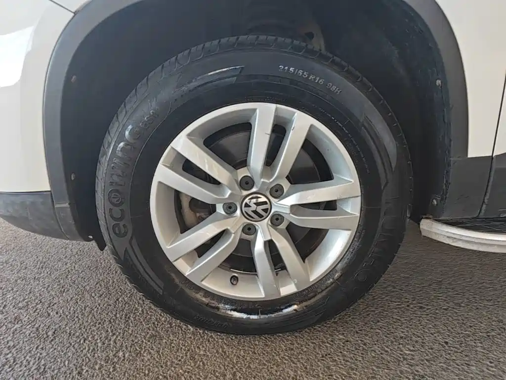 Volkswagen Tiguan 2016 — фото 23