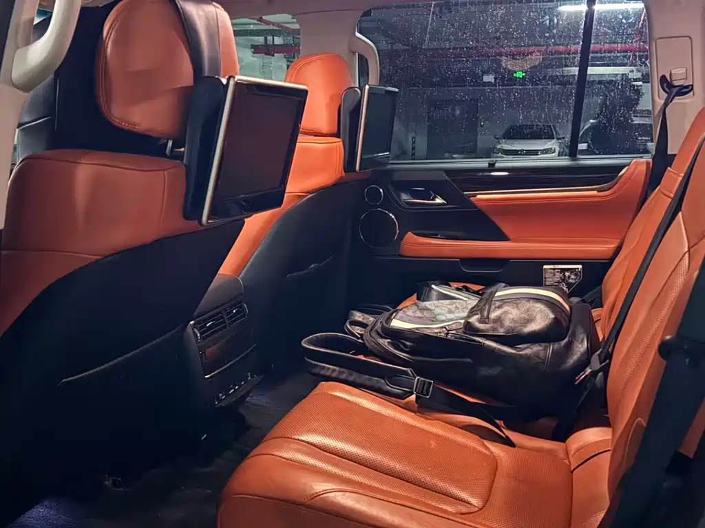 Lexus LX 2018