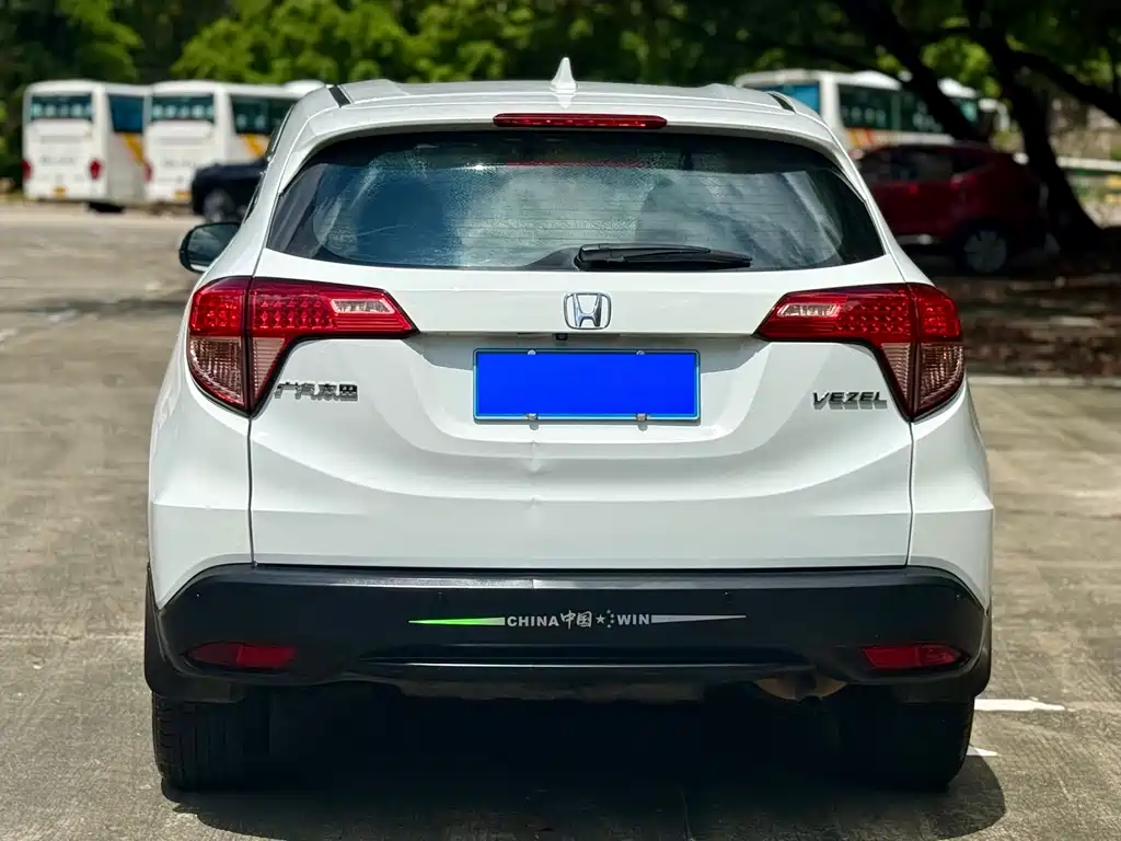 Honda Vezel 2016