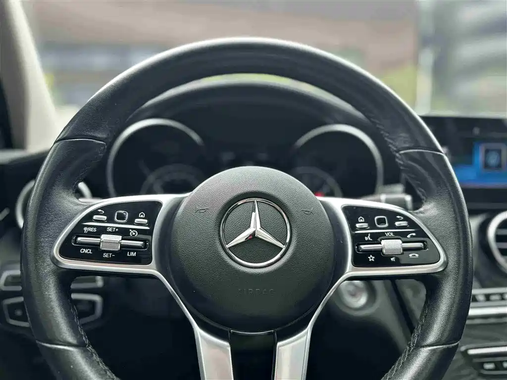 Mercedes-Benz C-Class 2019 — фото 13