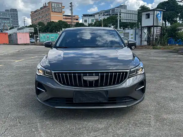 Geely Emgrand 2024