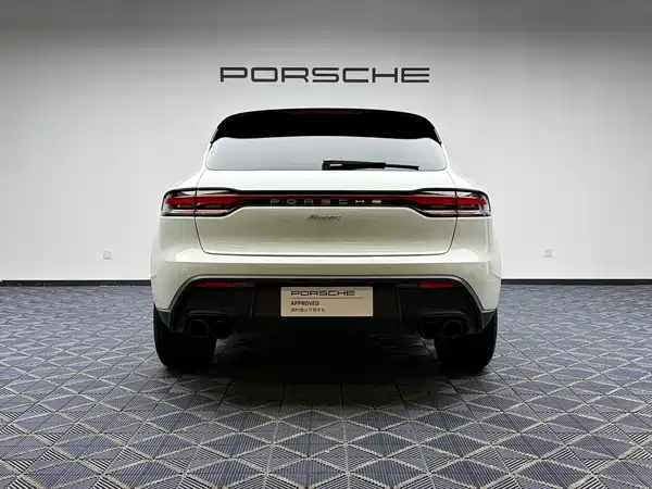 Porsche Macan 2024