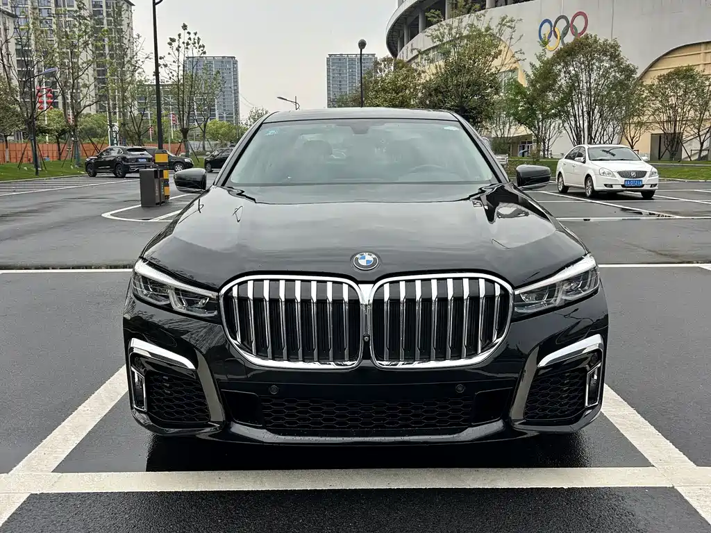 BMW 7 Series 2017 — фото 2