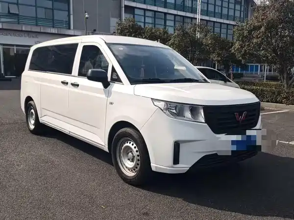 Wuling Journey 2021