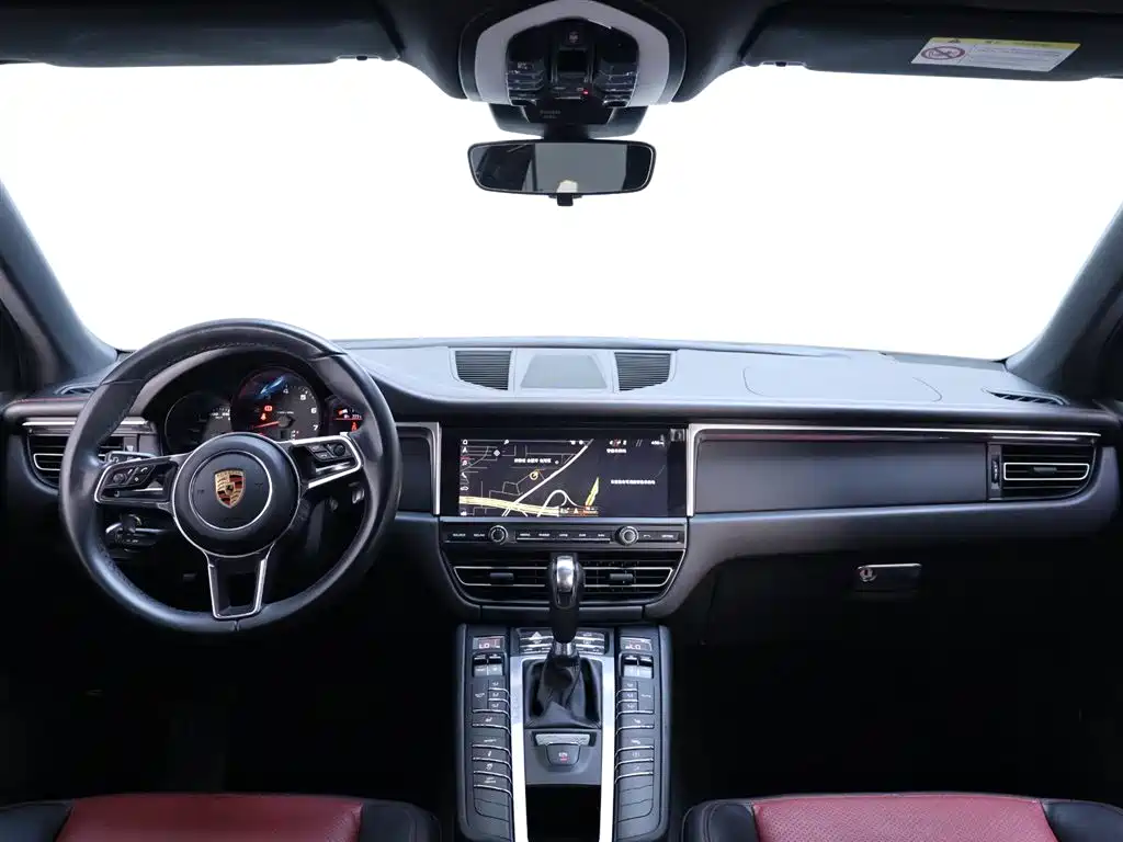 Porsche Macan 2019 — фото 12