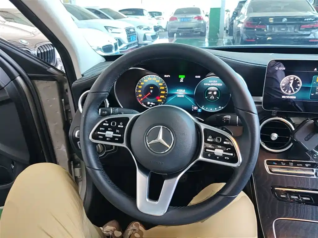Mercedes-Benz C-Class 2019 — фото 11