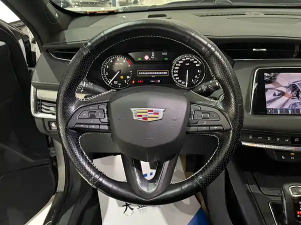 Cadillac XT4 2018