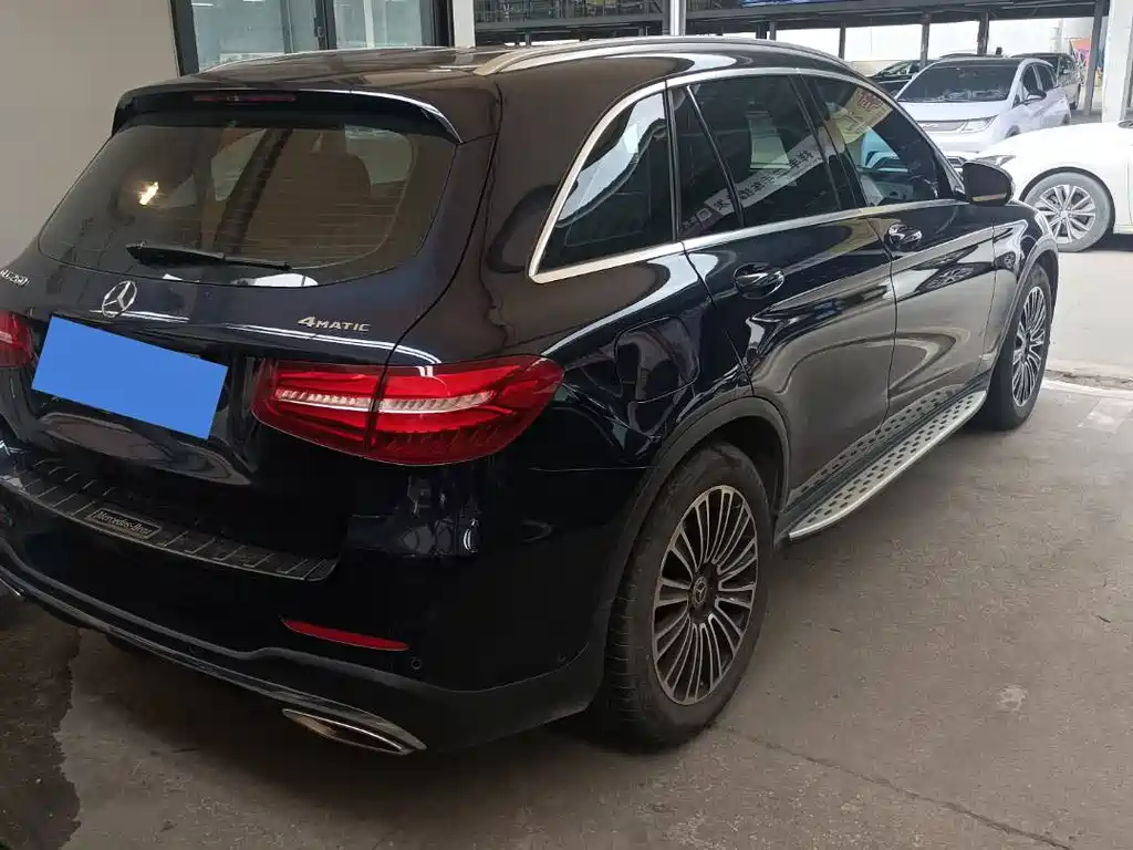 Mercedes-Benz GLC 2018 — фото 15