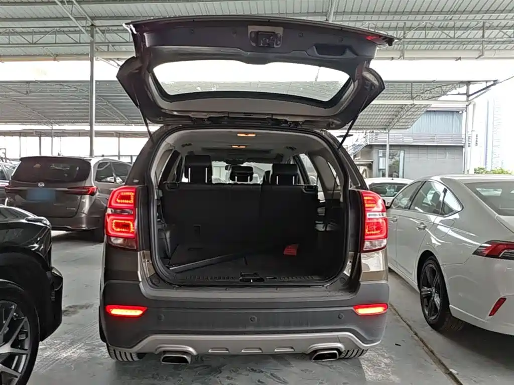 Chevrolet Captiva 2017 — фото 19
