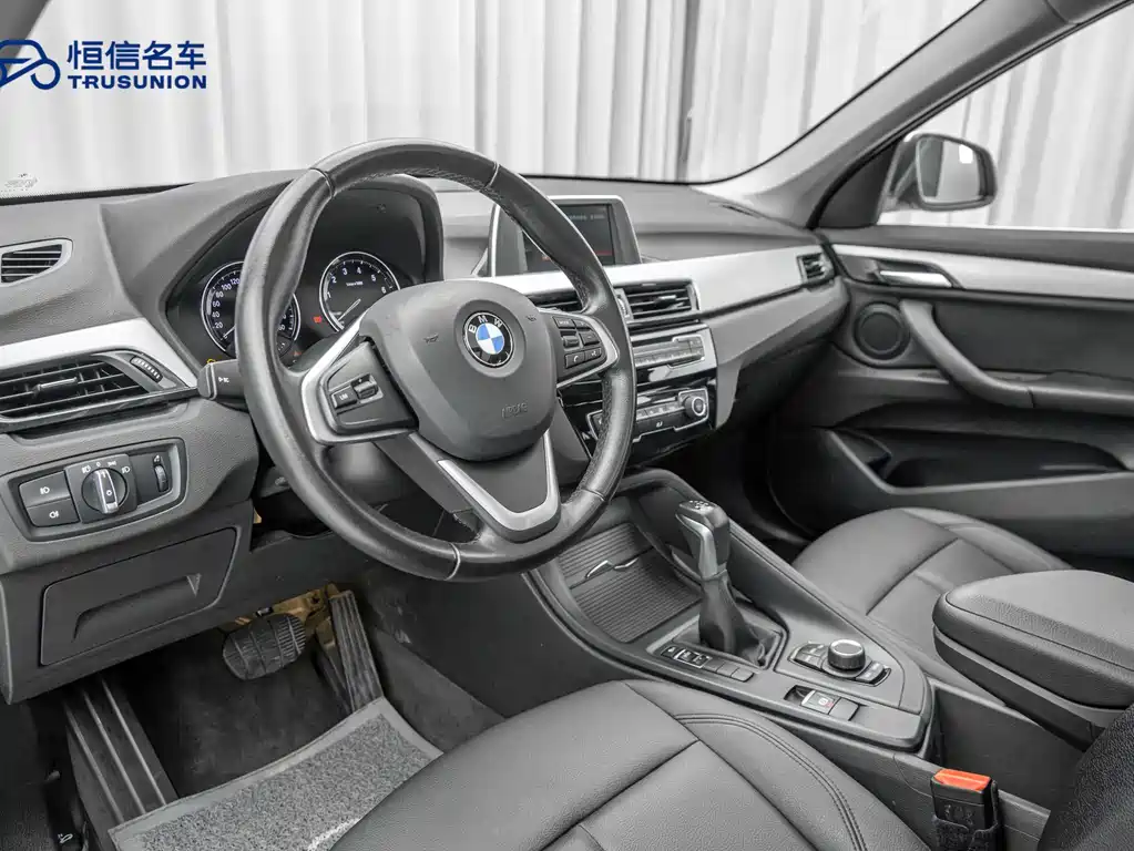 BMW X1 2019 — фото 11