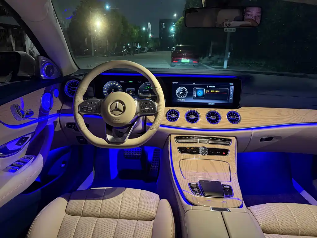 Mercedes-Benz E-Class 2019 — фото 14