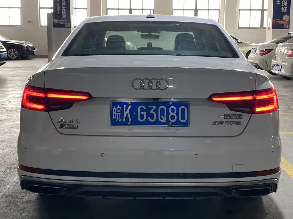 Audi A4L 2019 — фото 4