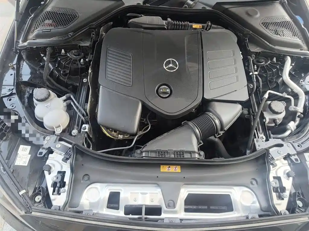 Mercedes-Benz E-Class 2025 — фото 11