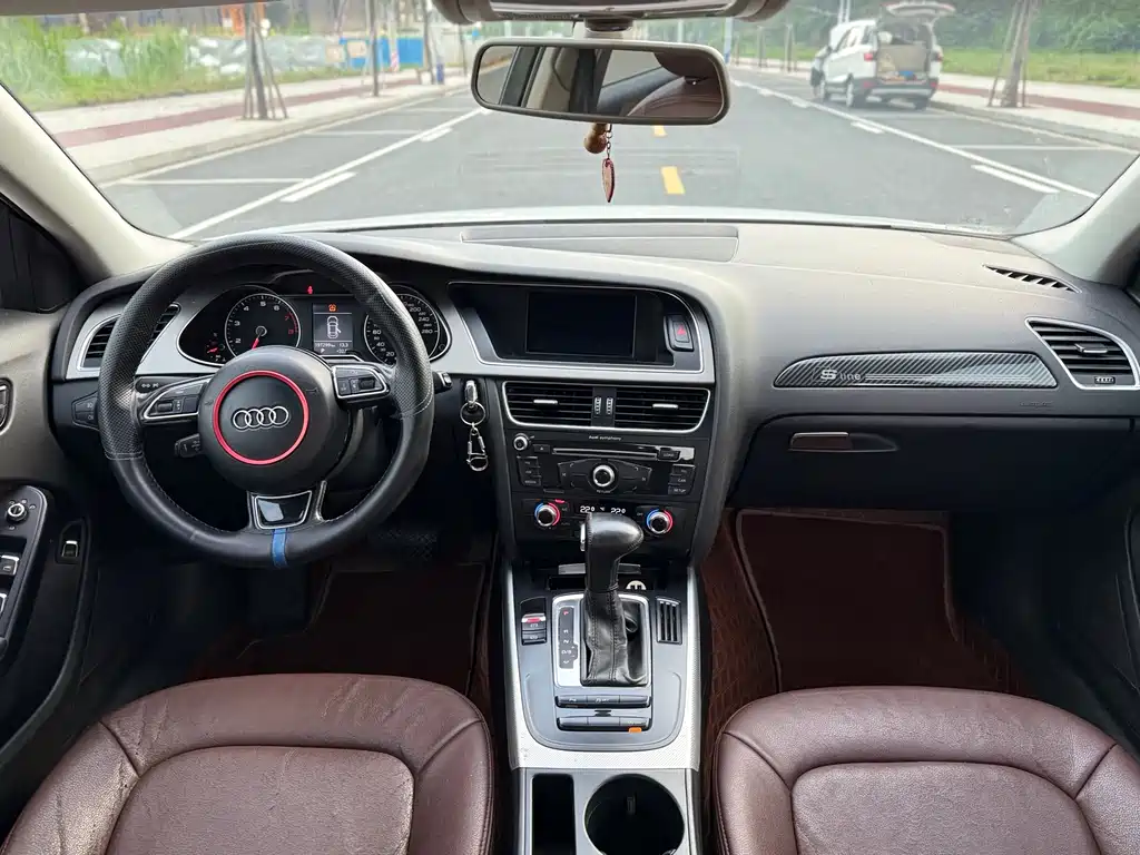 Audi A4L 2015 — фото 15