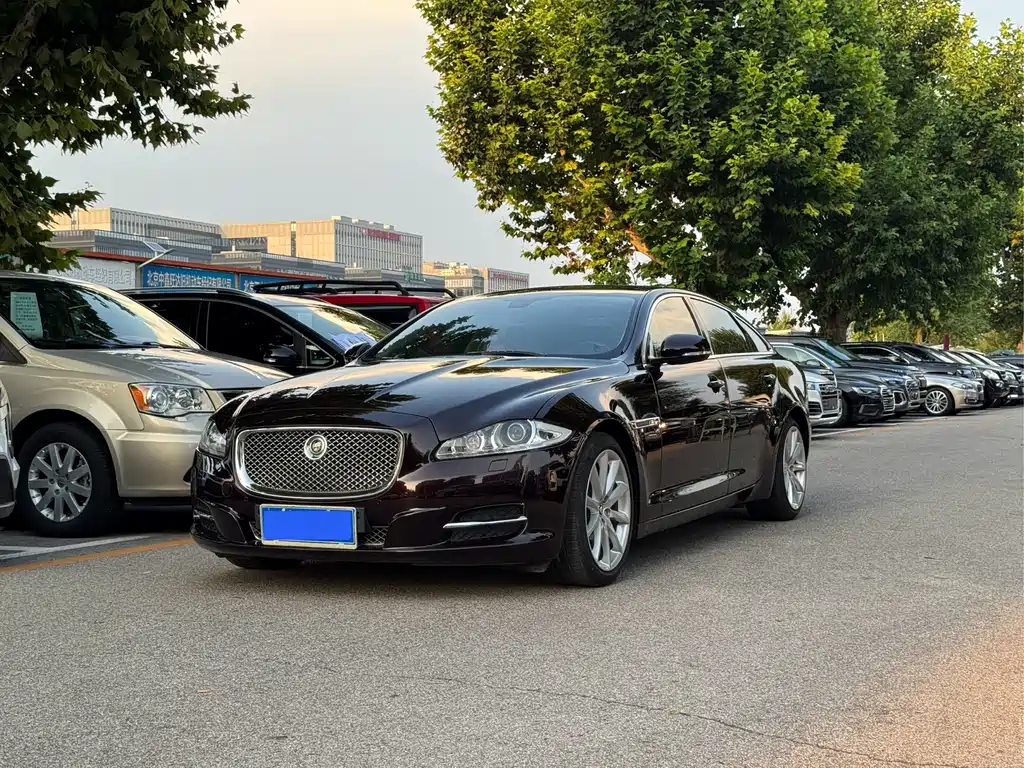 Jaguar XJ 2013