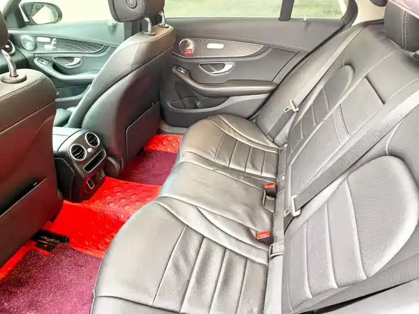 Mercedes-Benz C-Class 2020