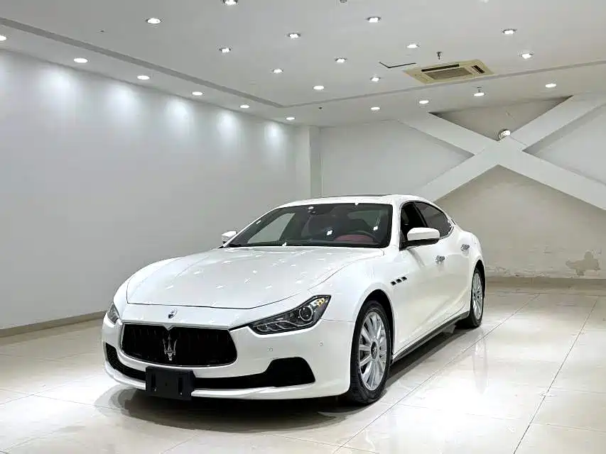Maserati Ghibli 2016 — фото 1