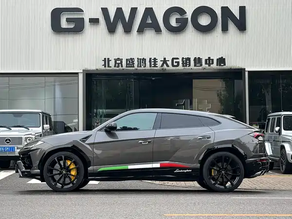Lamborghini Urus 2022