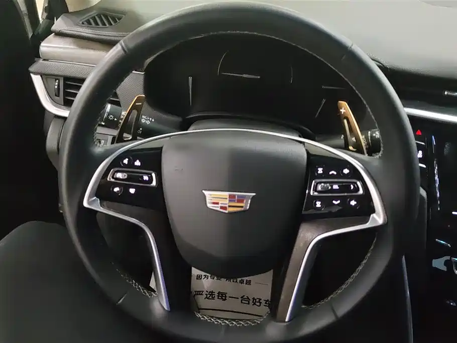 Cadillac XTS 2019 — фото 15