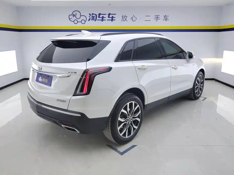 Cadillac XT5 2022 — фото 3