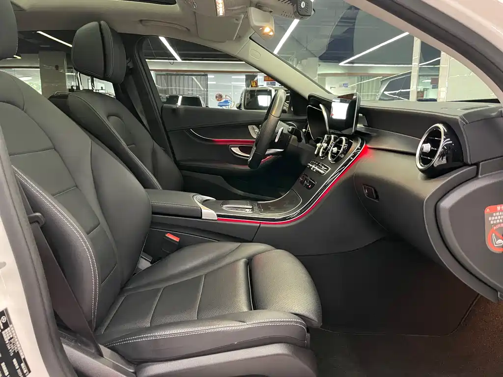 Mercedes-Benz C-Class 2020 — фото 13