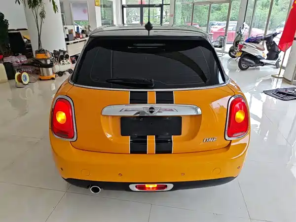 MINI 2016