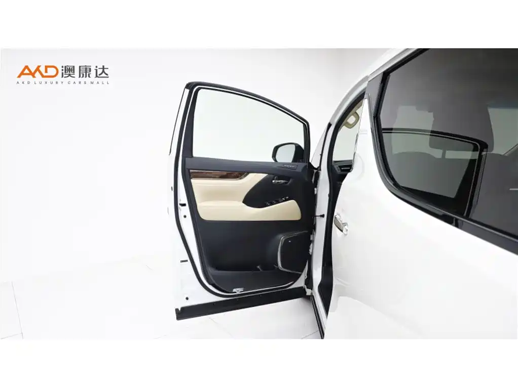 Toyota Alphard 2022 — фото 11