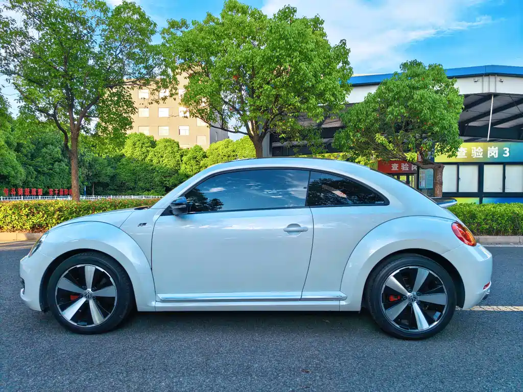 Volkswagen Beetle 2014 — фото 7