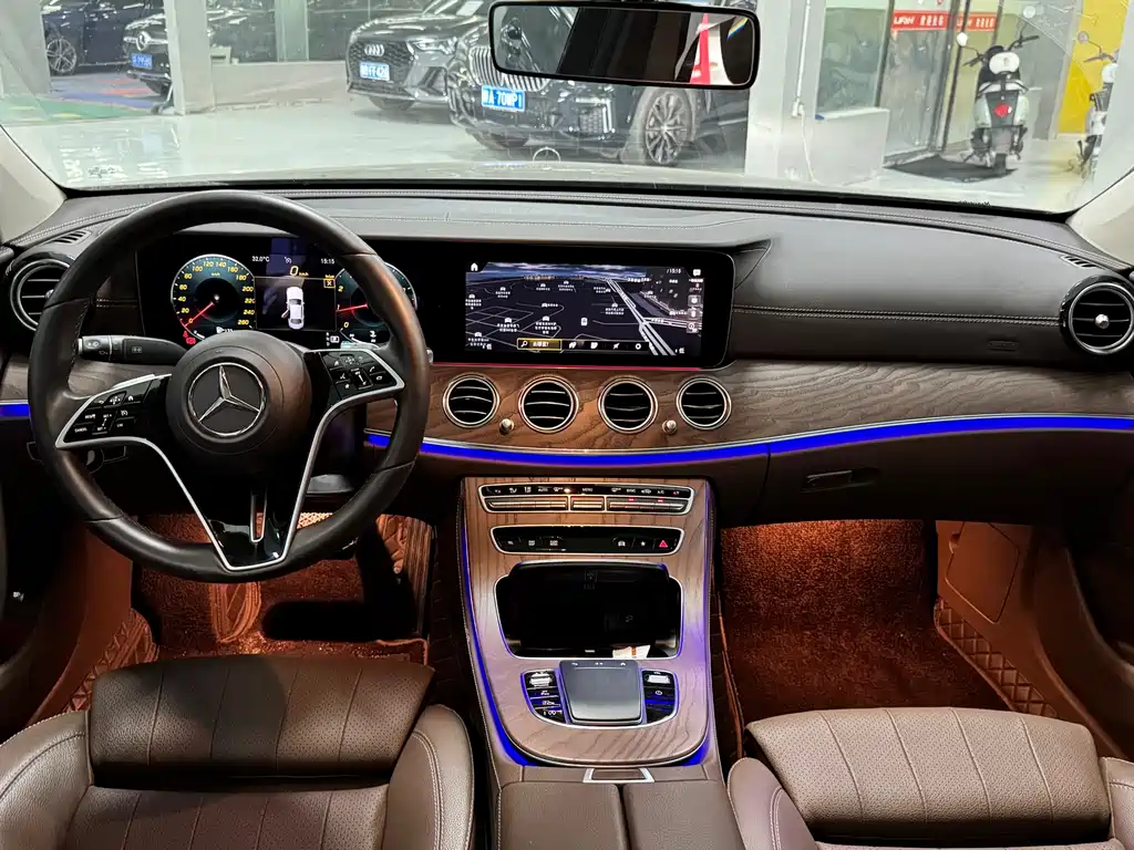 Mercedes-Benz E-Class 2023
