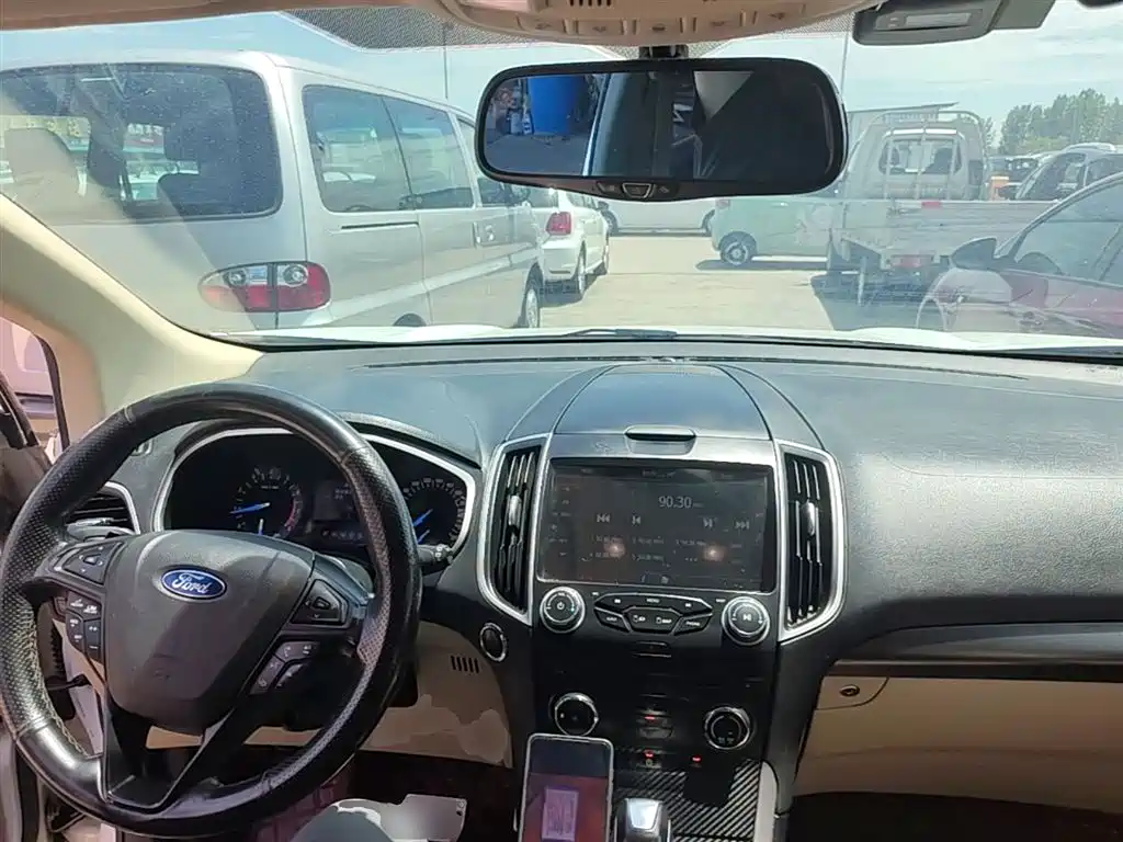 Ford Edge 2015 — фото 10