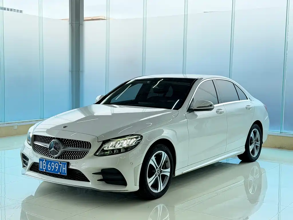 Mercedes-Benz C-Class 2021