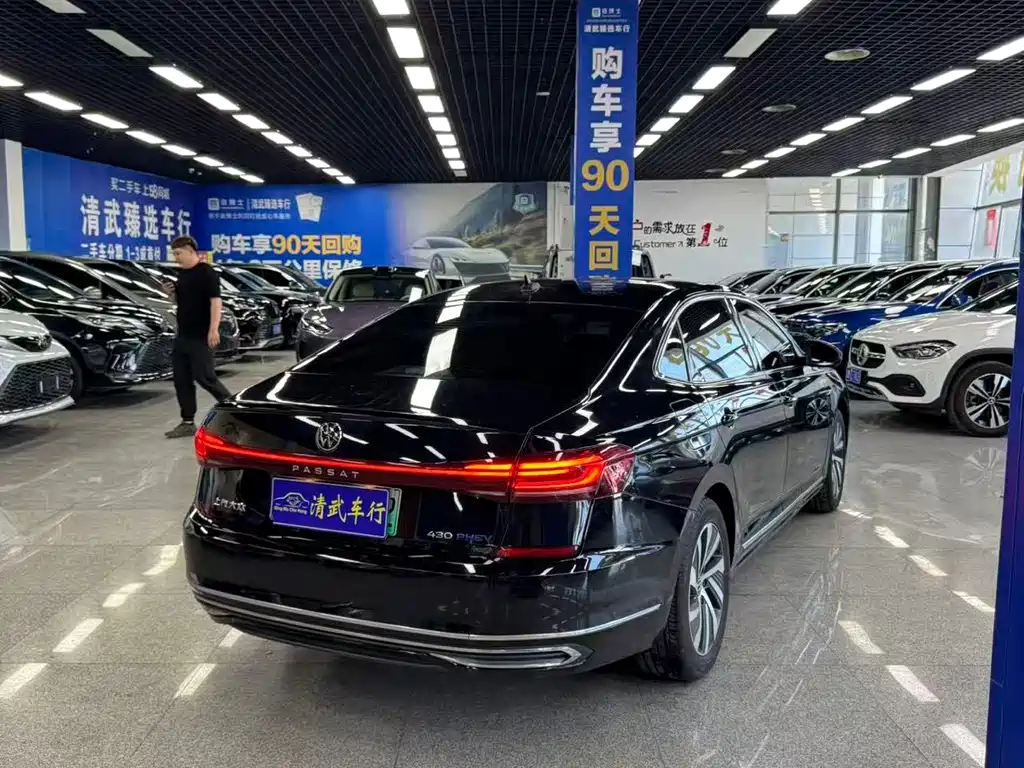 Volkswagen Passat New Energy 2023 — фото 10
