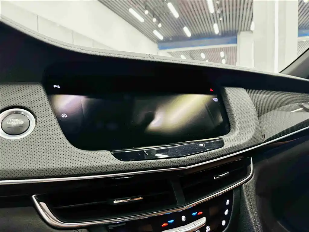 Cadillac CT6 2019 — фото 15