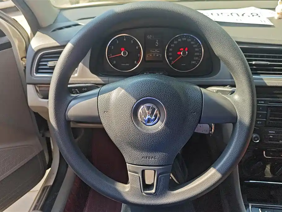 Volkswagen Gran Lavida 2015 — фото 15