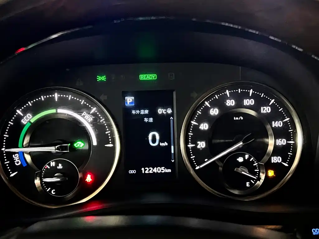 Toyota Alphard 2020 — фото 12
