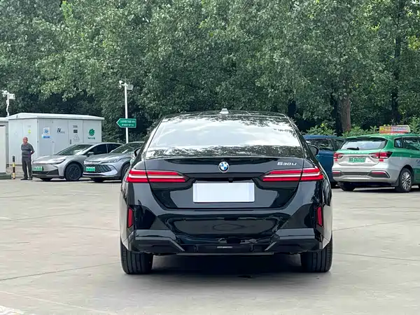 BMW 5 Series 2025