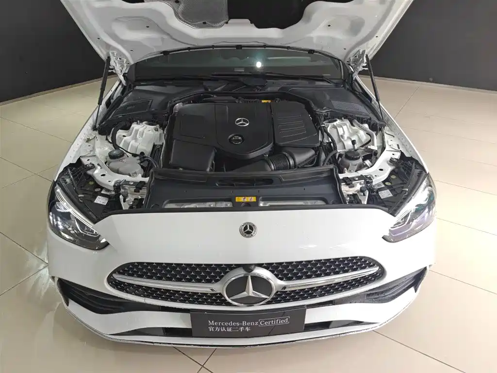 Mercedes-Benz C-Class 2023 — фото 3